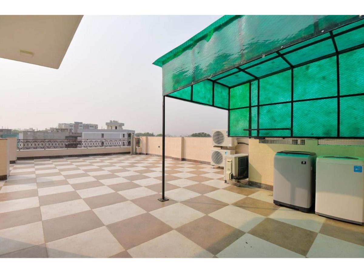 Bluo Studio5 Golf Course Road - Gym, Terrace Garden Ґурґаон Екстер'єр фото